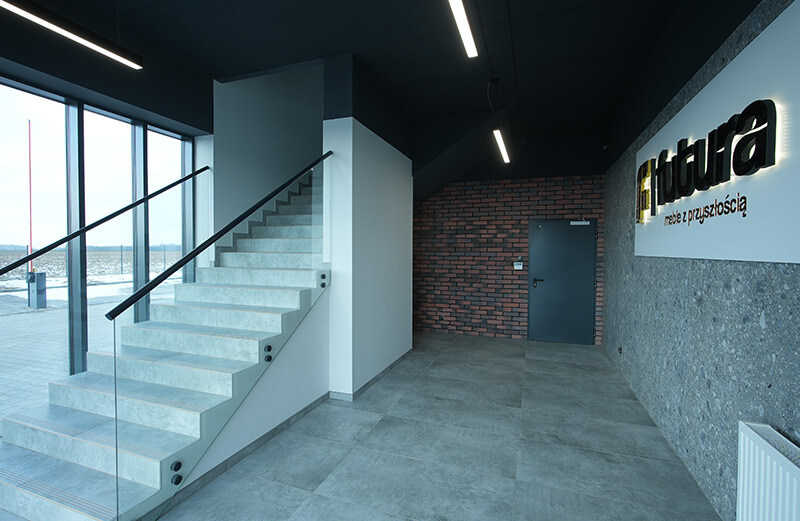 Dombud - MEBLE FUTURA S.C.